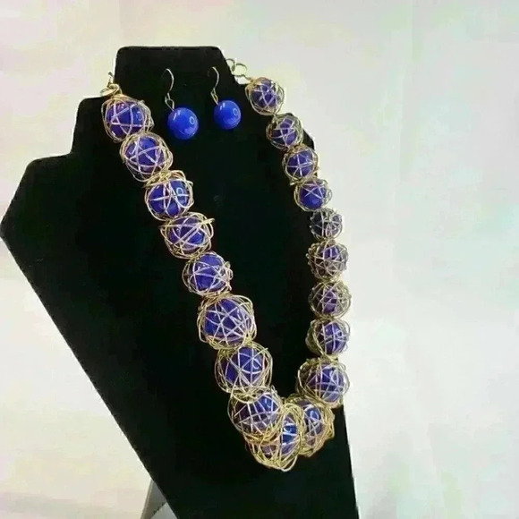 Handmade adjustable necklace and earring set in art wire Color Blue - Picture 3 of 10